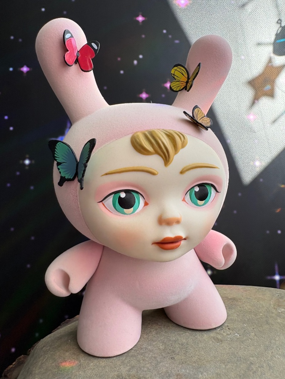 Mab Graves PINK Dunny Flocked 8-inch Vinyl Figure LIMITED EDITION Kidrobot w/box